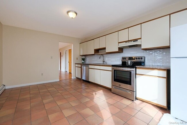 132 Woodland Dr