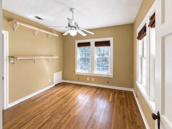 3909 El Campo Ave
