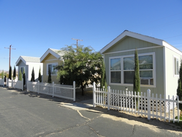 Building Photo - Blue Sky Resort Apartments