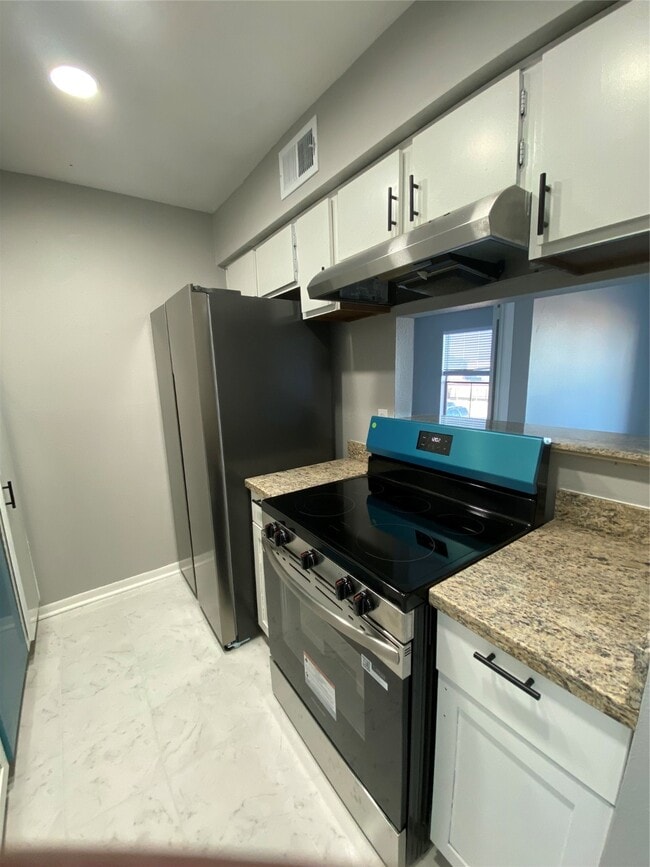 Photo - 8431 Hearth Dr