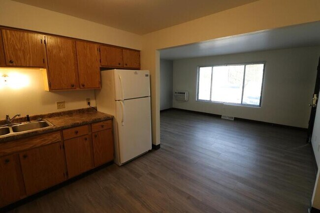 Photo - 356 E Marquette St