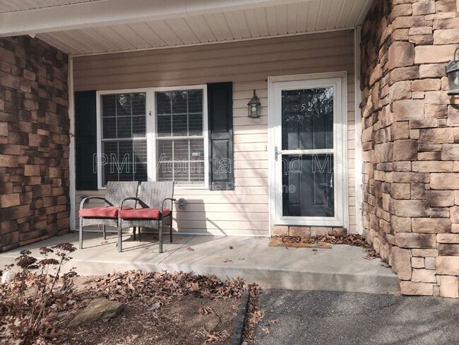 Building Photo - 52 Kirby Rd