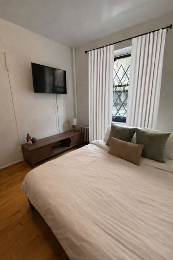 Photo - 419 W 54th St Unit ID1404664P