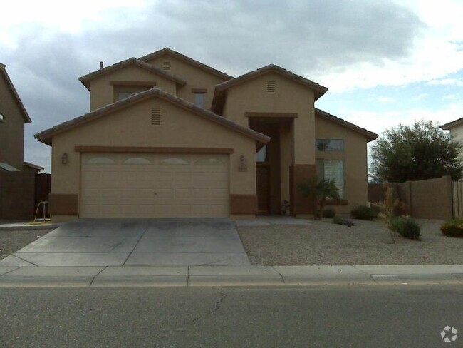 Building Photo - Freshly Painted last year!!! 4 bedroom wi... Rental