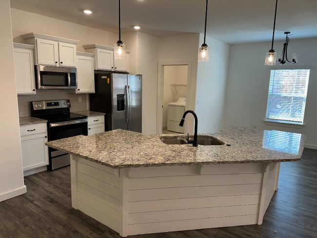 Photo - 5 Hawthorn Ln