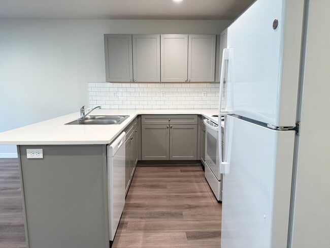 5308 Smitten St