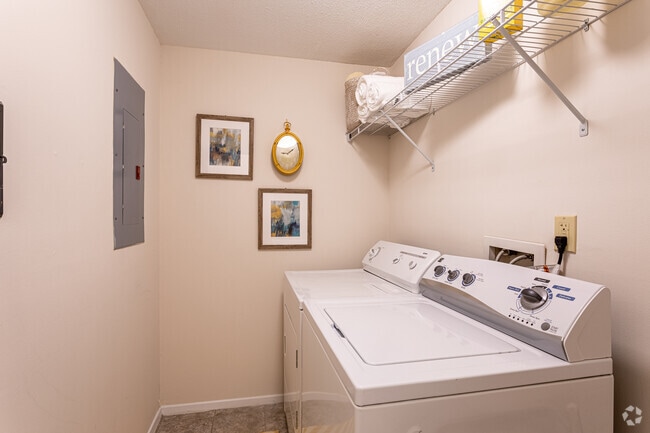 Lavandería - Country Glen Apartments