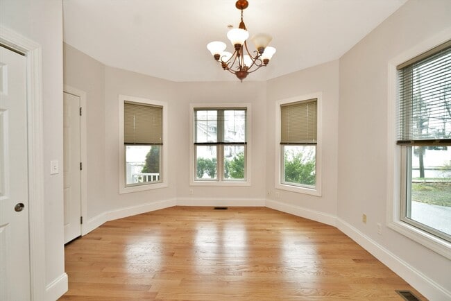 Photo - 22 High St Unit 1