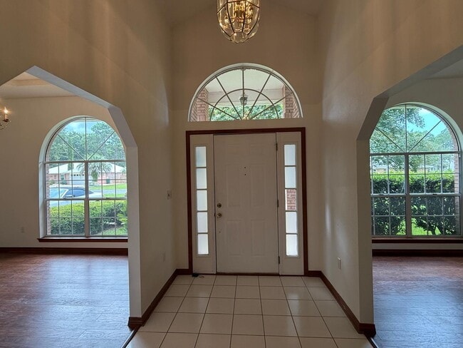 Photo - 4444 Southminster Cir