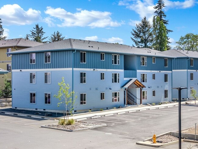 Building Photo - 1313 SE Jetty Ave Unit 1313 - 3B
