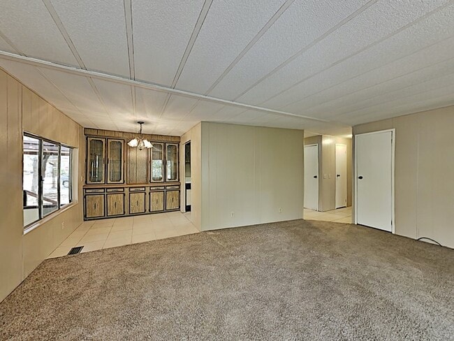 Photo - 532 W Plantation Blvd