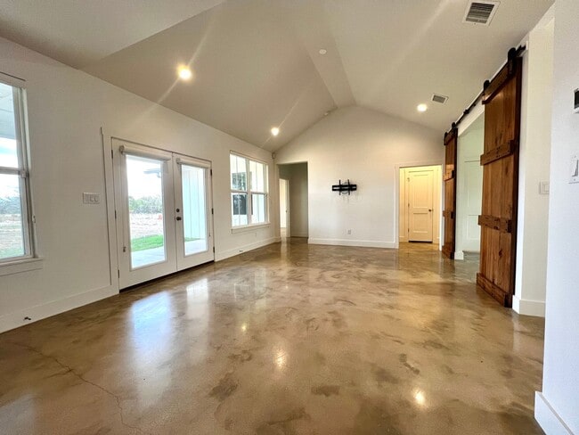 Photo - 3/2 For Lease in The Summit.