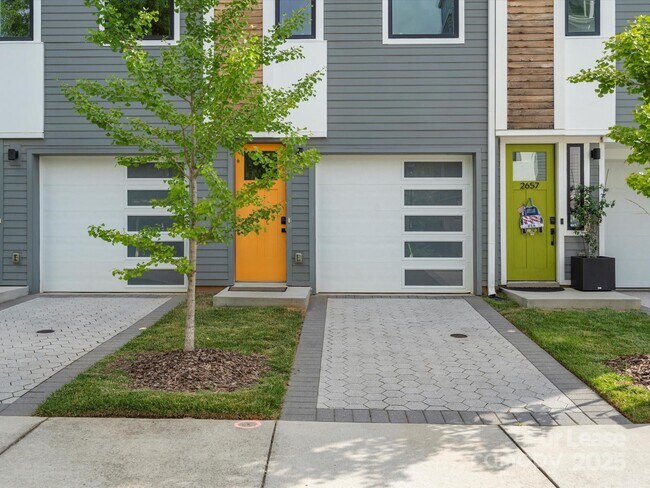 Photo - 2653 Shenandoah Ave