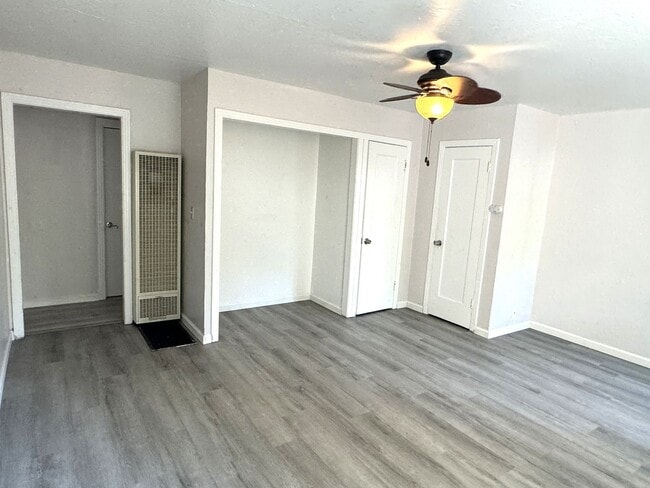 Photo - 455 E St John St Unit B