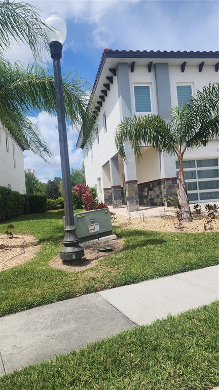 Building Photo - 1968 Greenbriar Ter