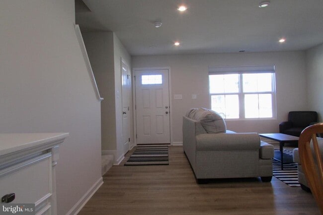 Photo - 30155 Creekview Cir