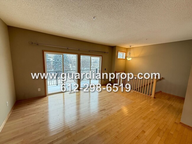 Photo - Townhouse in The Lakes of Blaine Available Now, Large Open Floor Plan, Lower Office, Large Balcony