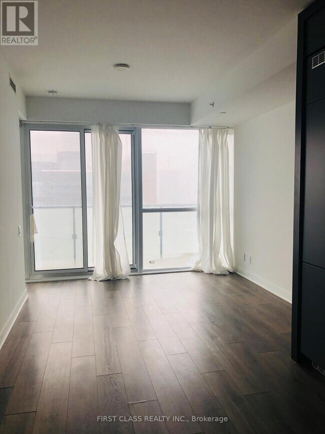 Photo - 15 Grenville St Unit 2707