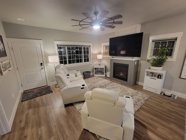 Photo - Cute and Cozy Two Bedroom, Two Bath at Josephine Crossing!!