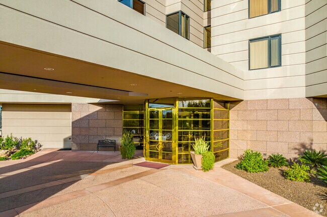 Photo - Crystal Point Condominiums