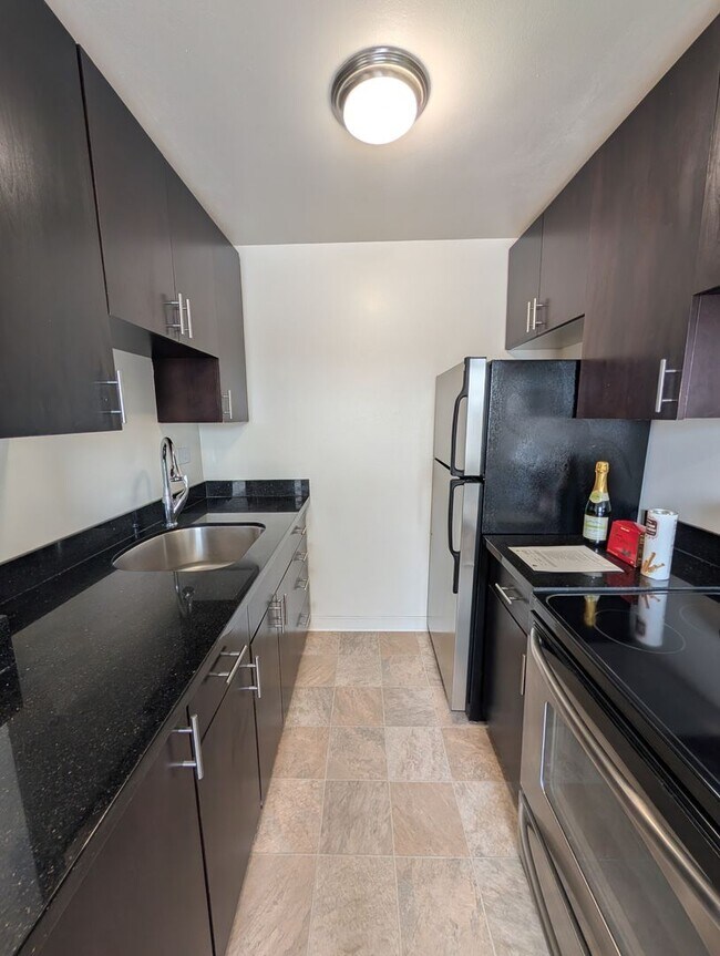 Photo - The Q Apartments