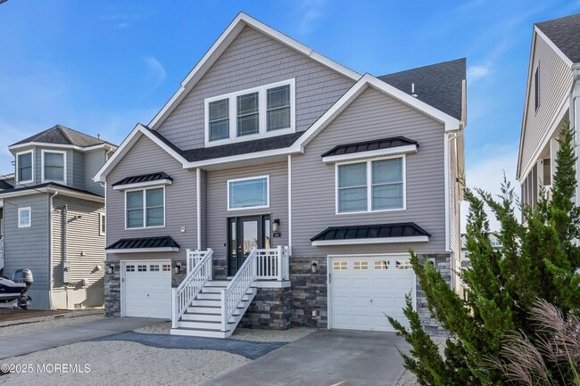 Photo - 44 Harold Ln