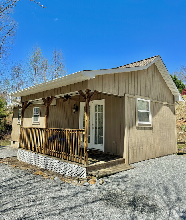 Building Photo - 37 Coyote Rd Rental