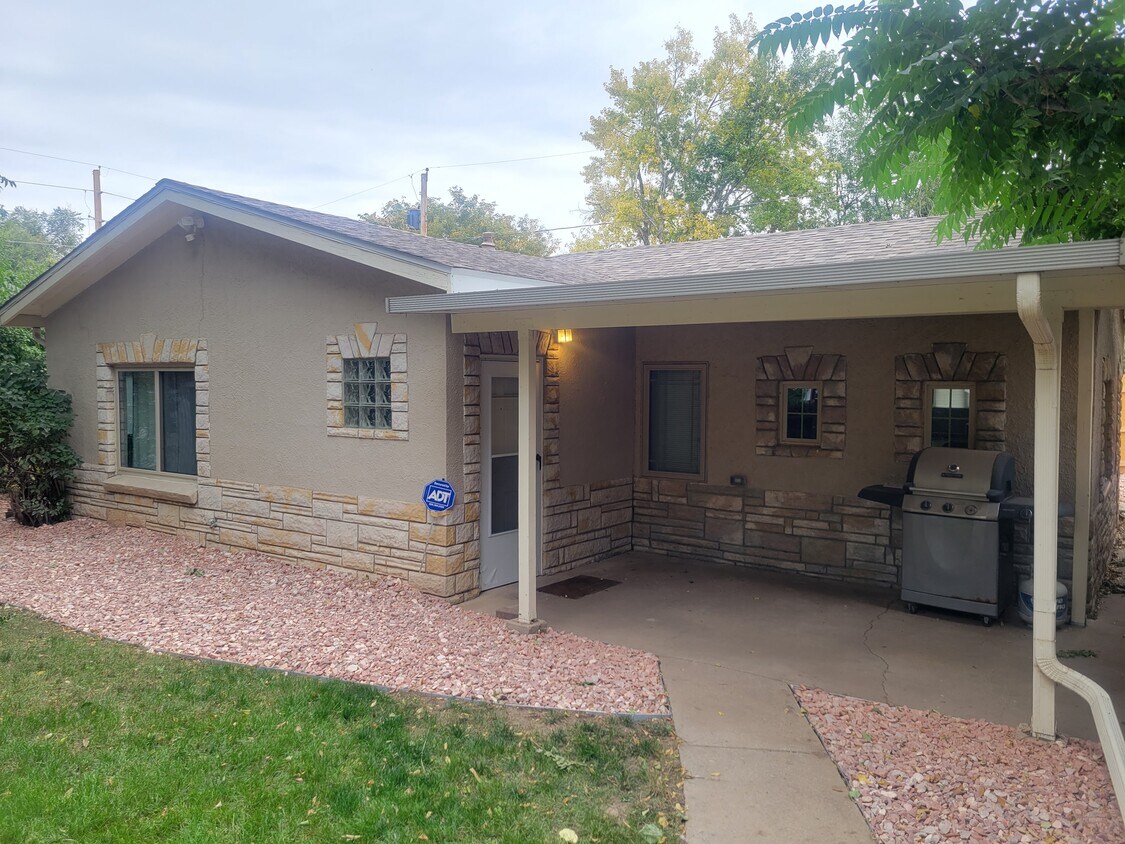 Photo - 1676 Ulster St (Denver, CO)