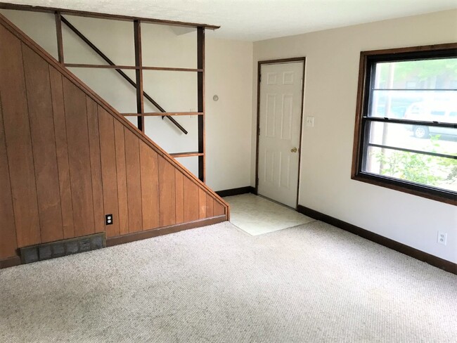 Photo - 1135 Saxe Ave