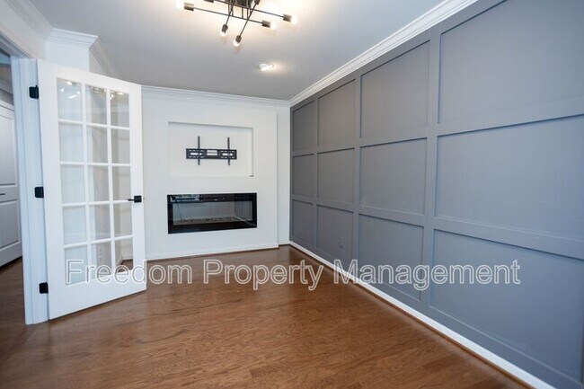 Photo - 2023 Serviceberry Rd