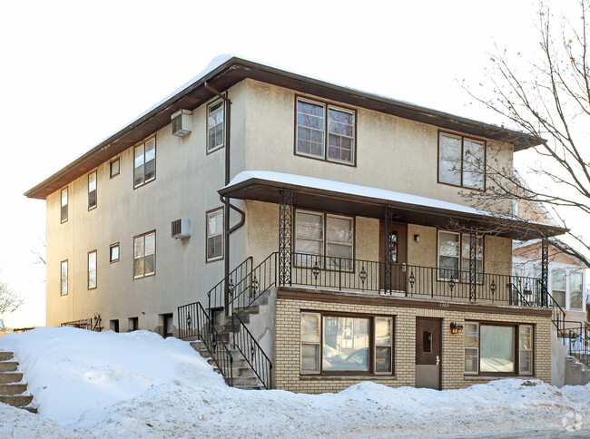 Building Photo - 1360 Payne Ave Rental