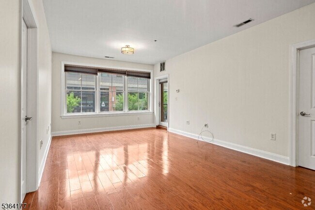 Building Photo - 20 Ave at Port Imperial Unit 102 Rental
