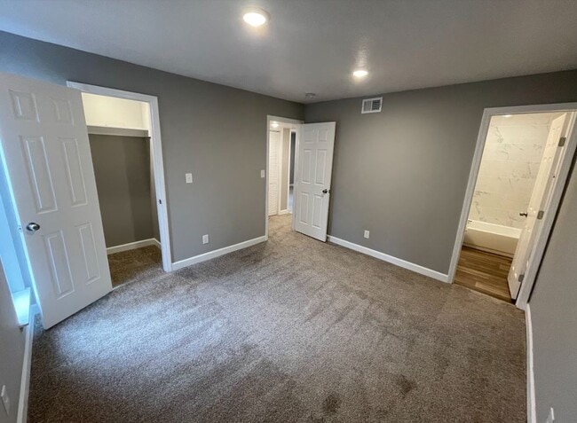 Meadowbrook Apartments