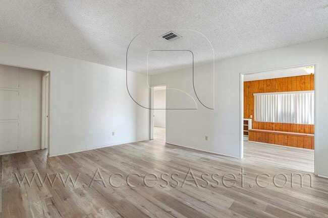 Photo - 18499 Shay Rd Unit 1