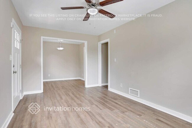 Photo - 1281 Bell Ave