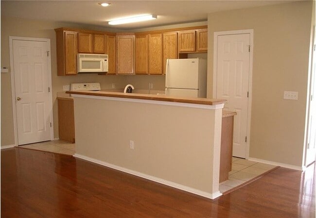 Photo - 10 Ashleigh Ln