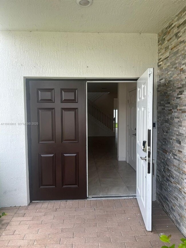 Photo - 20828 NE 2nd Ct