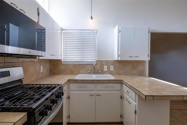 Photo - 4304 Scottsdale Rd