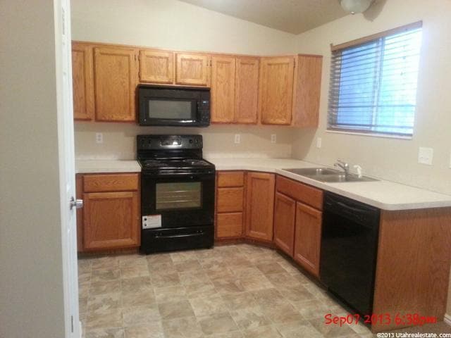 Photo - 1524 W 200 S