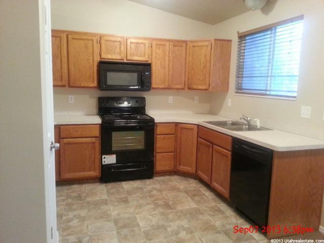 Photo - 1524 W 200 S