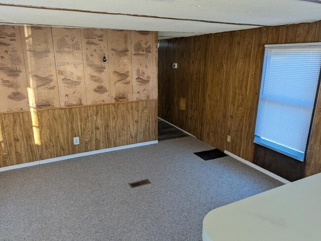 Photo - 2400 Oaklawn Blvd