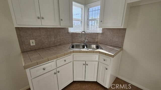 Photo - 240 E 84th St Townhome