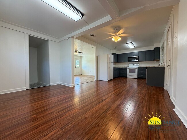 Photo - Vintage 3 Bedroom Home in the Heart of Fort Walton!