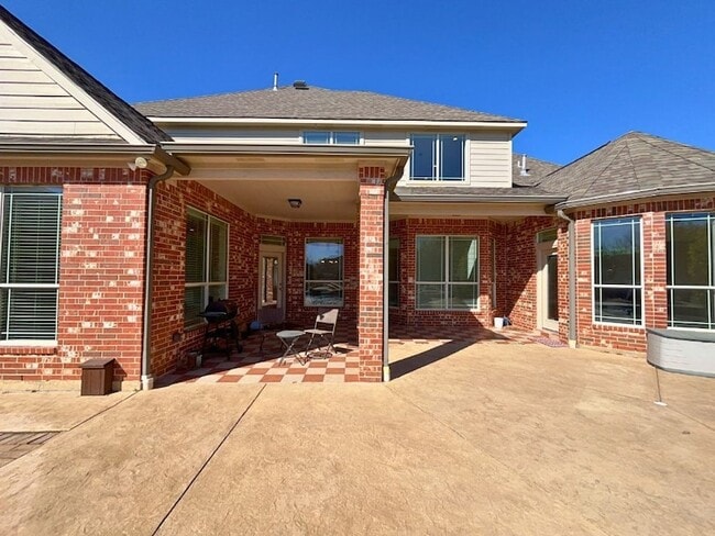 Photo - 1205 Golden Gate Dr