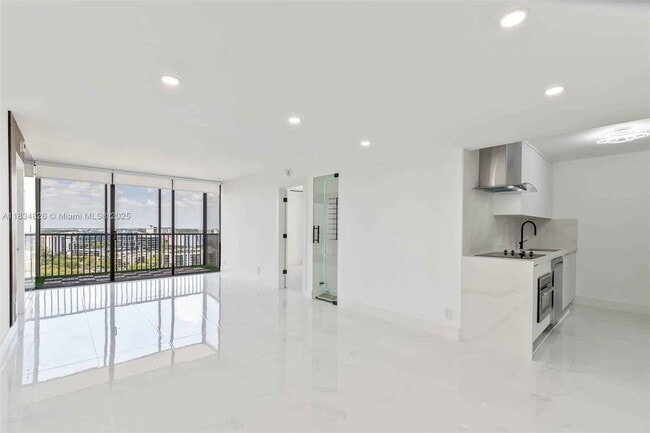 Building Photo - West Country Club Drive, Aventura, FL 3318... Rental