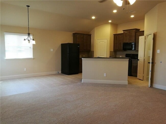 Photo - 638 Teakwood Dr