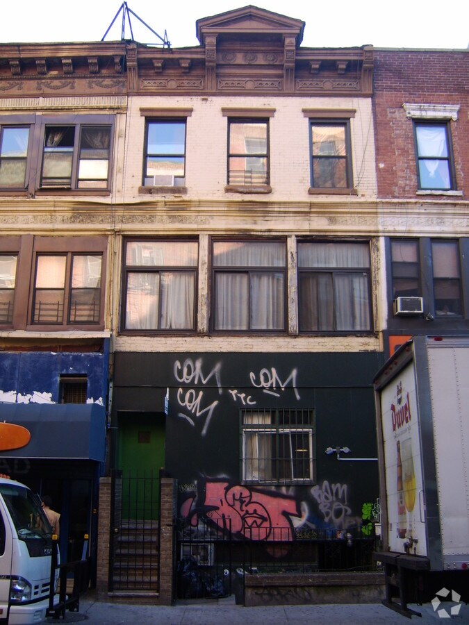 Photo - 151 Rivington St