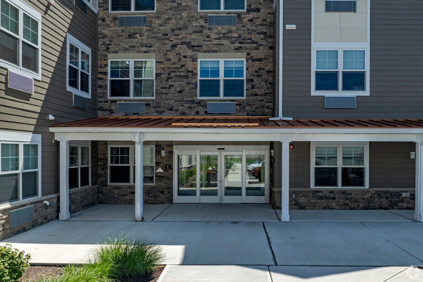 The Residences at Upper Saddle River Apartments Saddle River, NJ