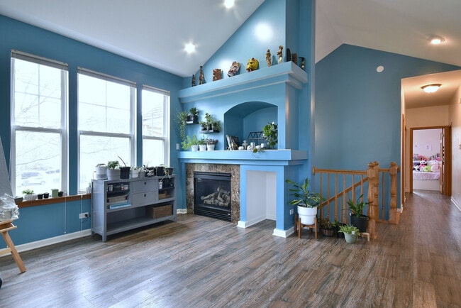 Photo - 5600 Cloverdale Rd