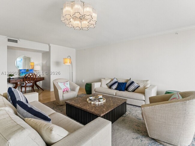 3201 NE 183rd St Unidad 2006